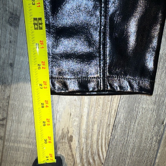 Hudson Faux Patent Cargo Pants 26 NWT - Picture 5 of 10